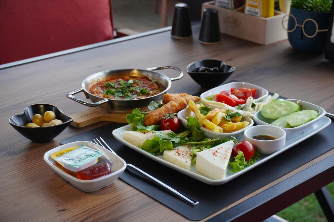 Reynabe Boutique Hotel ดิกิลิ ภายนอก รูปภาพ