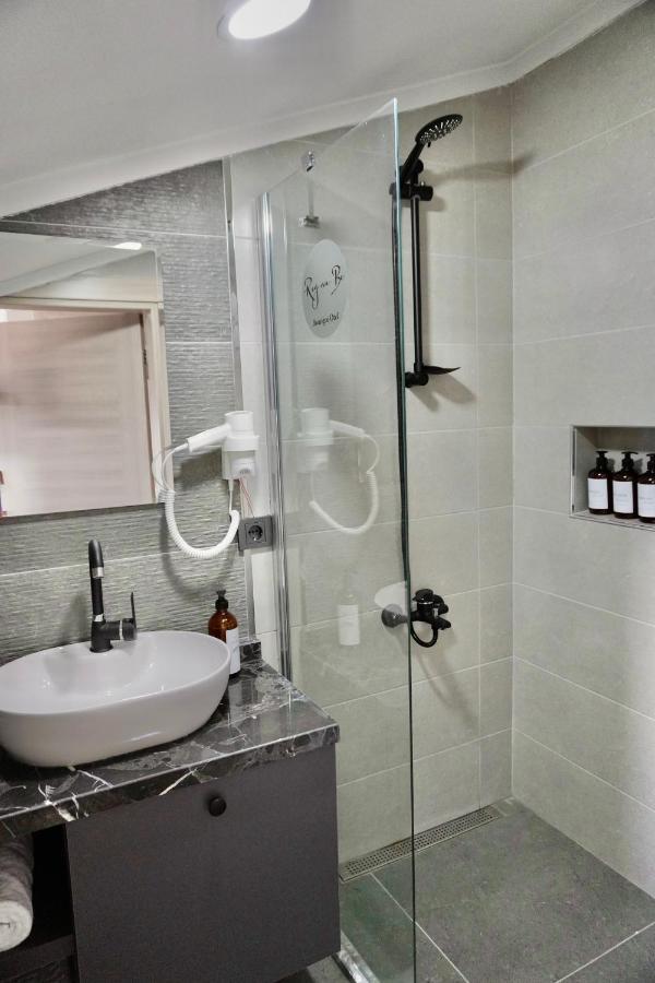 Reynabe Boutique Hotel ดิกิลิ ภายนอก รูปภาพ
