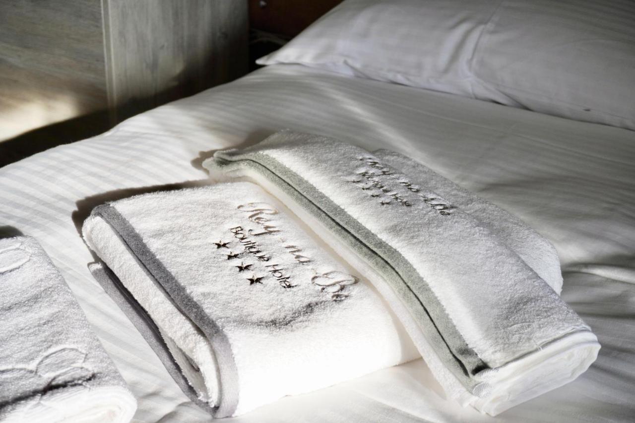 Reynabe Boutique Hotel ดิกิลิ ภายนอก รูปภาพ